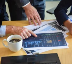 Over The Solution Work Financial  Of Provided Company. - 斗球